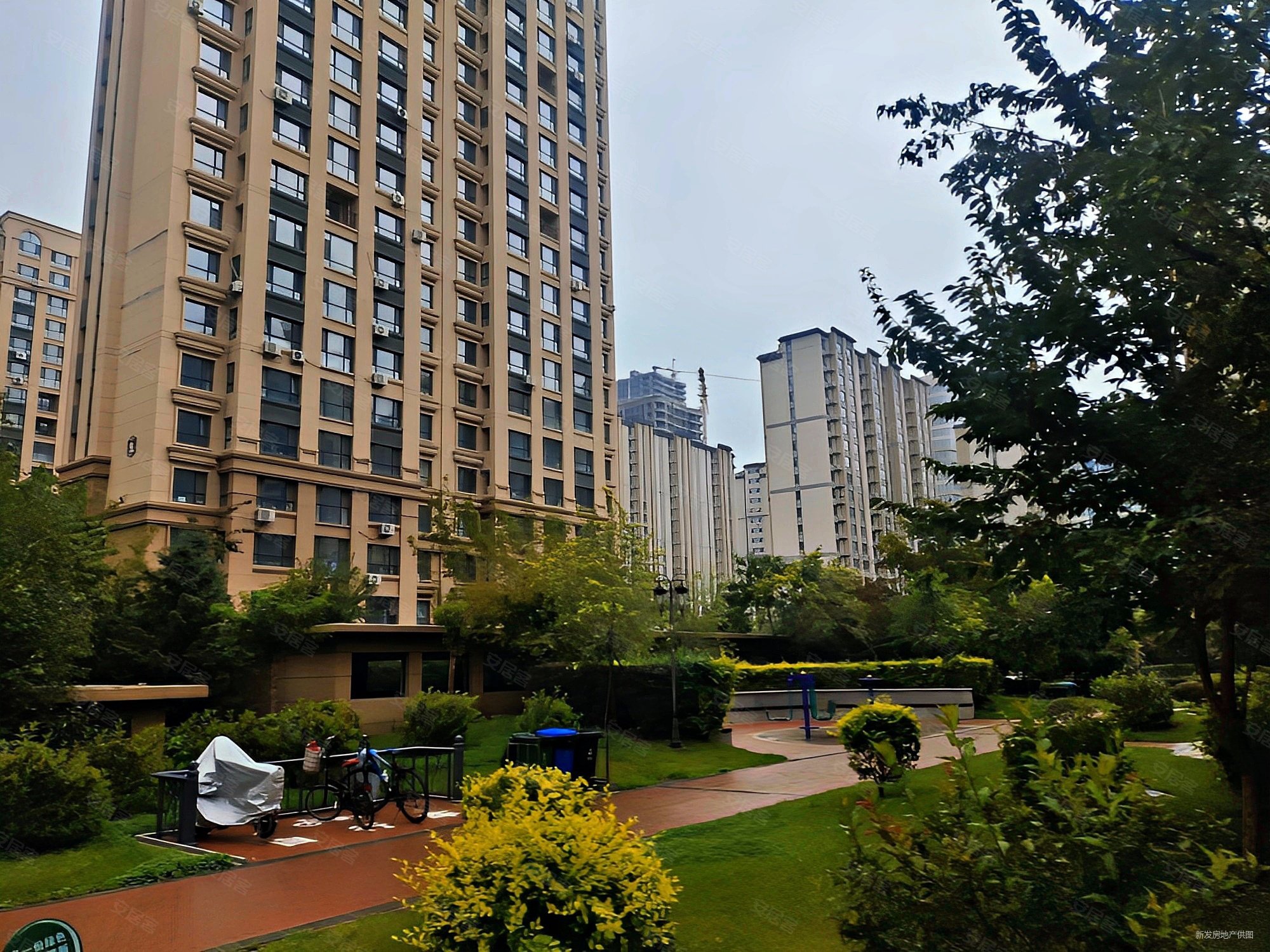 长春房产网>长春二手房>净月二手房>五洲国际广场二手房>睿德上品>