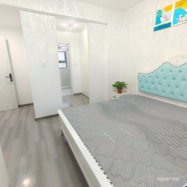 太湖颐景大三房 房东定好房子了 急售急售 家具家电齐全