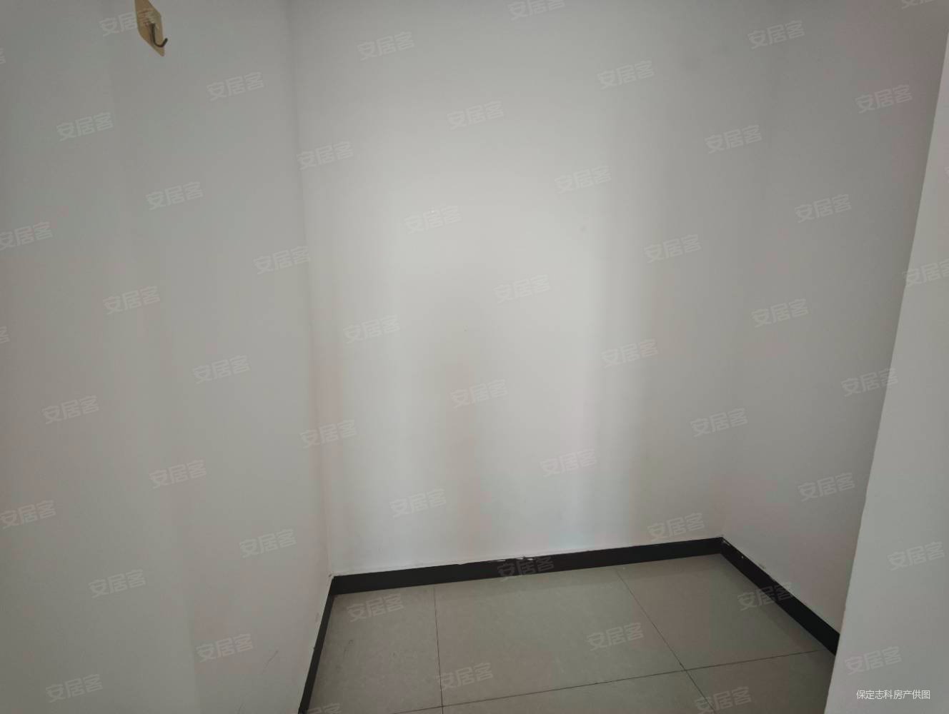 朝阳首府3室2厅1卫97㎡南北72万