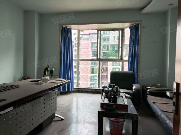 重庆江北观音桥海怡花园(江北)北城天街 远东百货入口 海怡花园适合