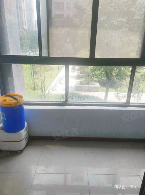 江北新区 银城物业 集中供暖 三室两厅 南北通透  扬子一中
