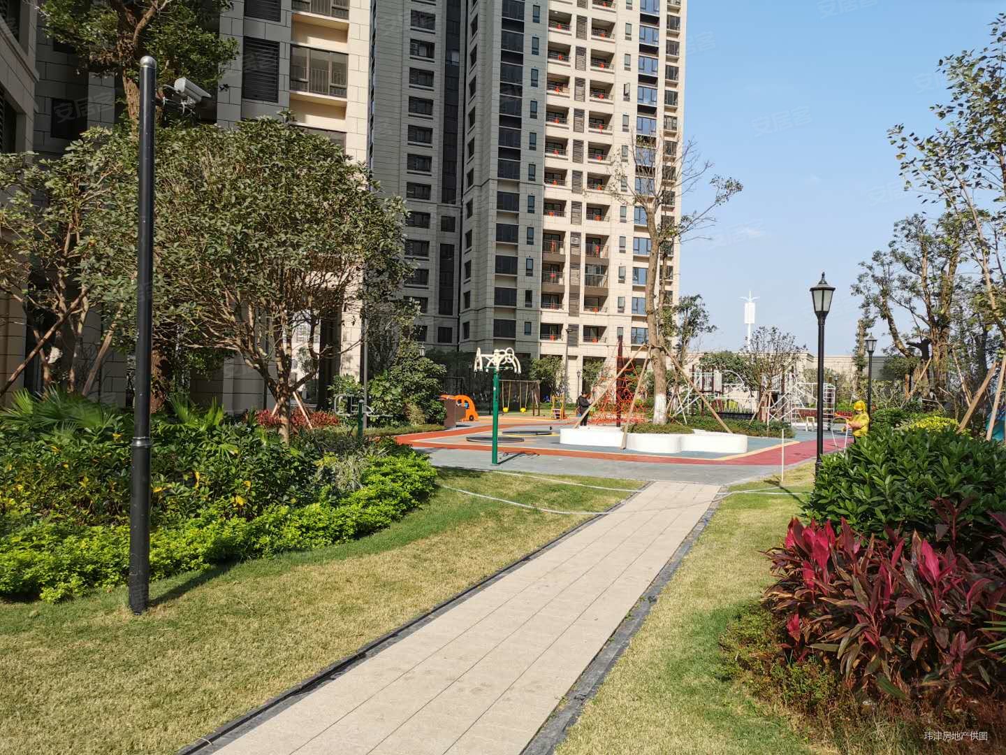 万科美的西江悦 4房 业主亏本30万急售 满五税低 送家私,万科美的西江