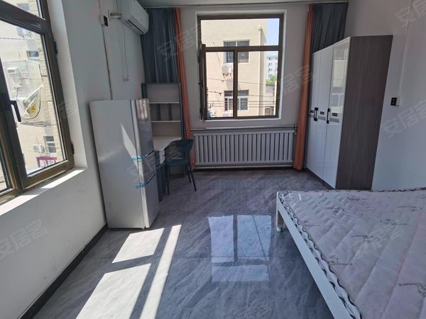 北京昌平沙河松兰堡村住房沙河地铁站大开间松兰堡中心街物业值租押一