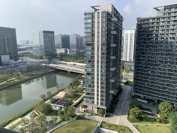 深圳宝安福永会展湾水岸广场宝安 会展湾水岸 漂亮两房 小区绿化好