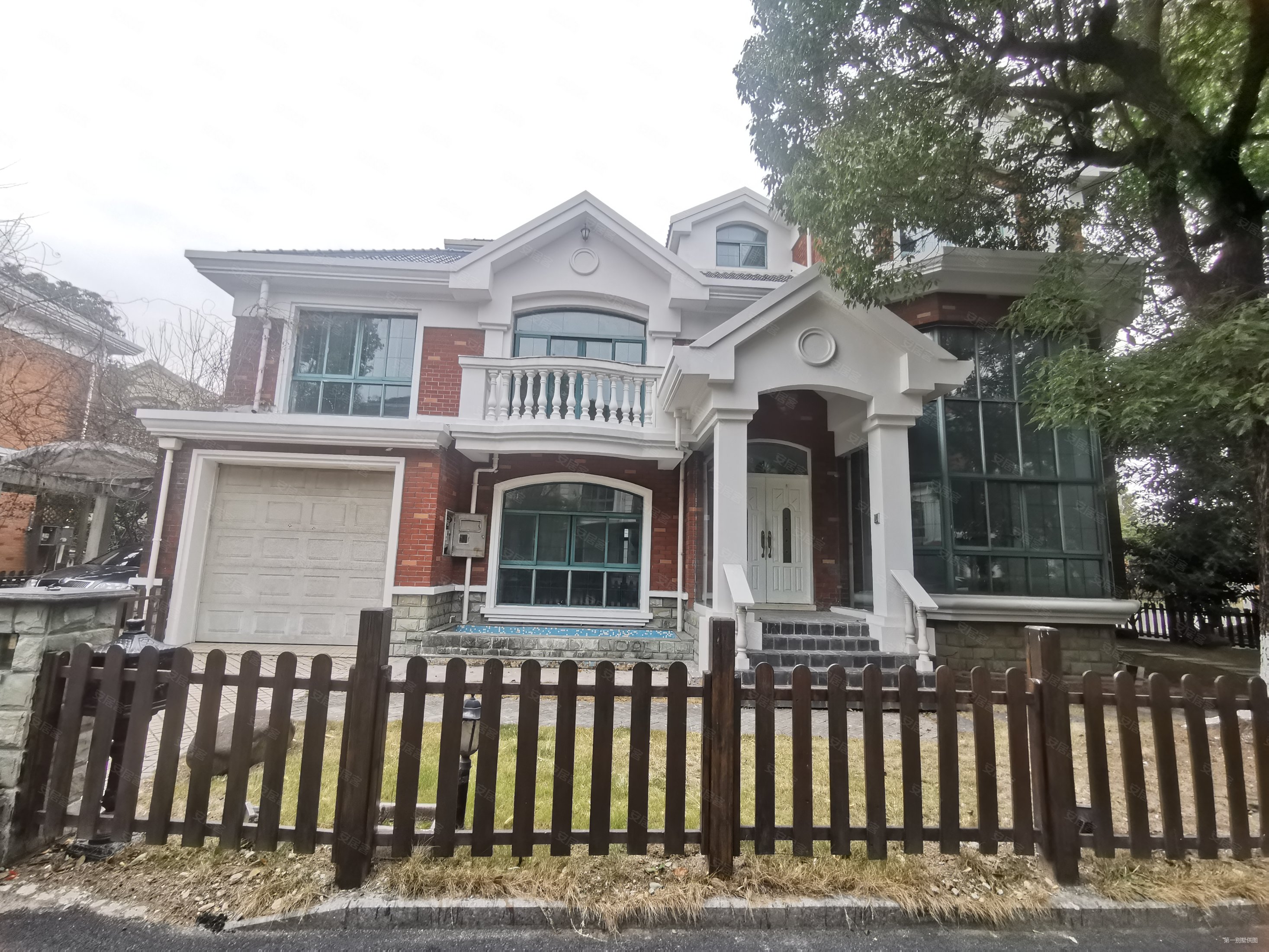 未来地铁口,浅水湾花园二手房,2180万,4室2厅,3卫,324平米-上海安居客