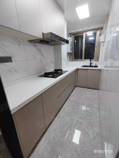 439万买深业东岭二期满5年随时以看房看黄贝岭公园