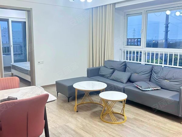 昆山千灯千灯新城誉景澜庭千灯新城区 御景澜庭3房2卫!南北通户型!