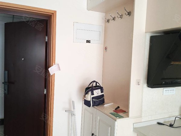 包头昆都仑八一公园钢院学府(商住楼)钢苑龙御花苑公寓，精装，一室一厅，拎包入住出租房源真实图片