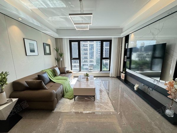 沈阳沈河北文萃路金地峯汇高端住宅!市中心!嘎嘎好!适合直播!