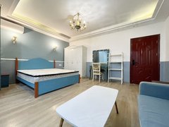 巴中巴州中坝无中l王府井1室精装电梯公寓可短租出租房源真实图片