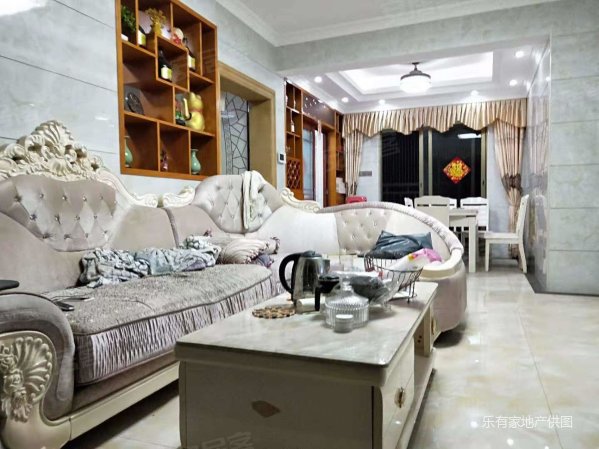 自带1.2万平商业街以及幼儿园,总价80万买精装