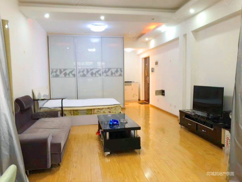 成都房产网>成都二手房>高新区二手房>远大二手房>锐力领峰>800_600