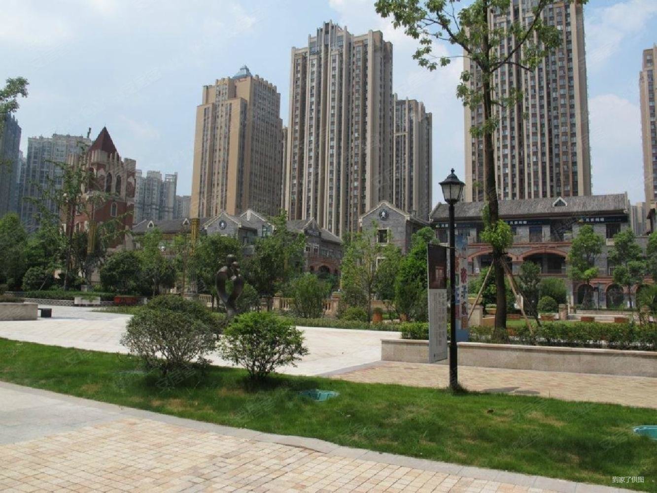 带车库,蓝光林肯公园(别墅)二手房,230万,6室2厅,5卫,180平米-重庆