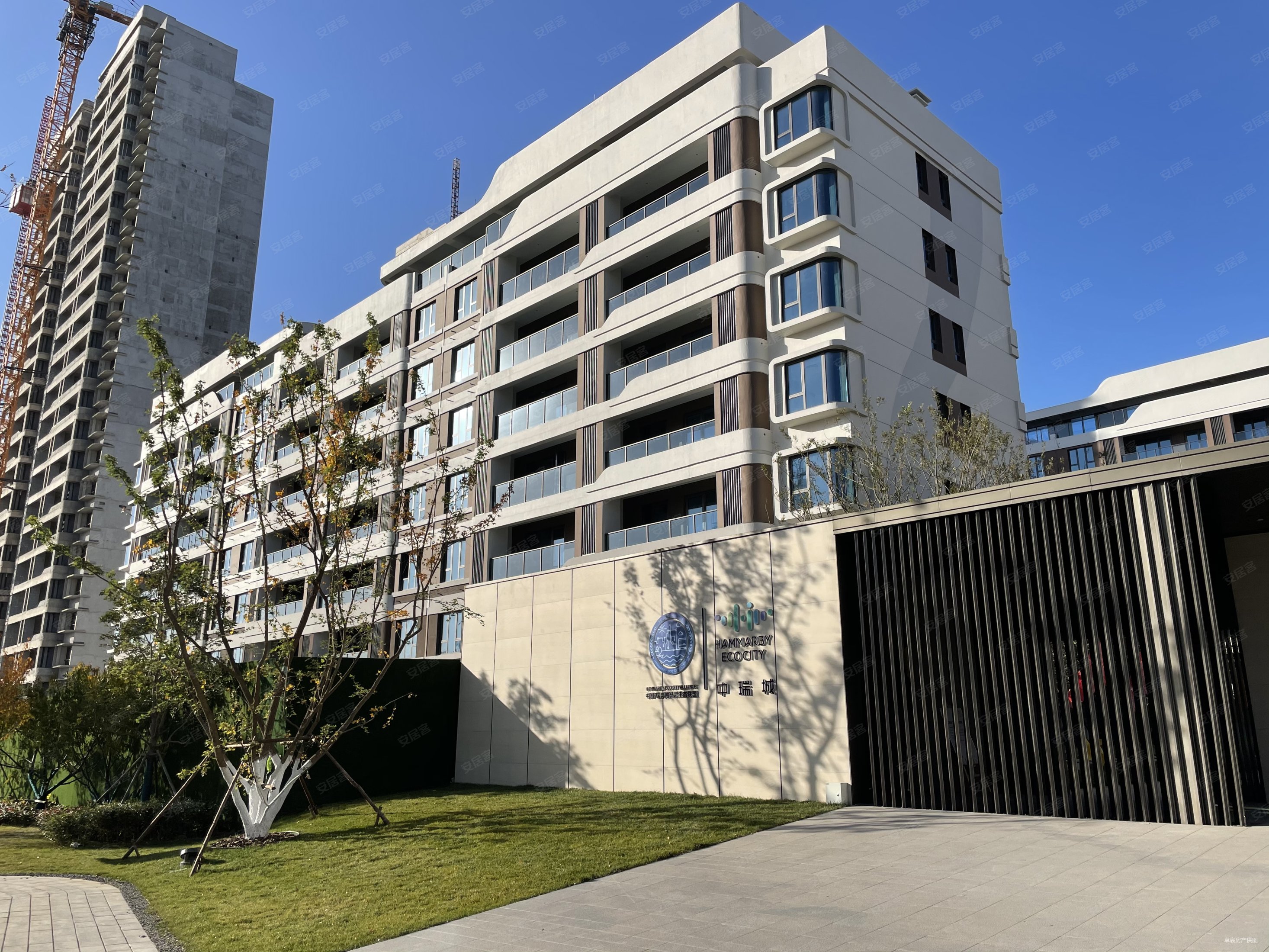 芝罘区四室两卫电梯洋房市中心好位置