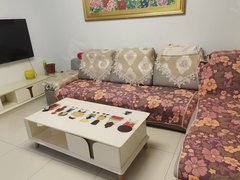 乌海乌达新城区滨海瑞德花园电梯楼,拎包入住,年租12000,半年租6000出租房源真实图片
