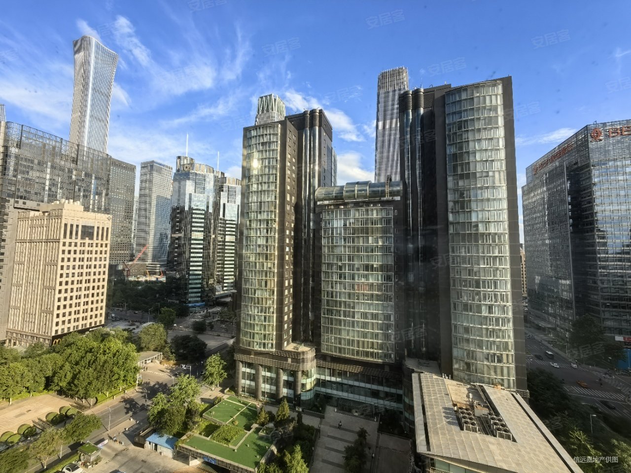 国贸财富中心公寓全南向大两居可谈