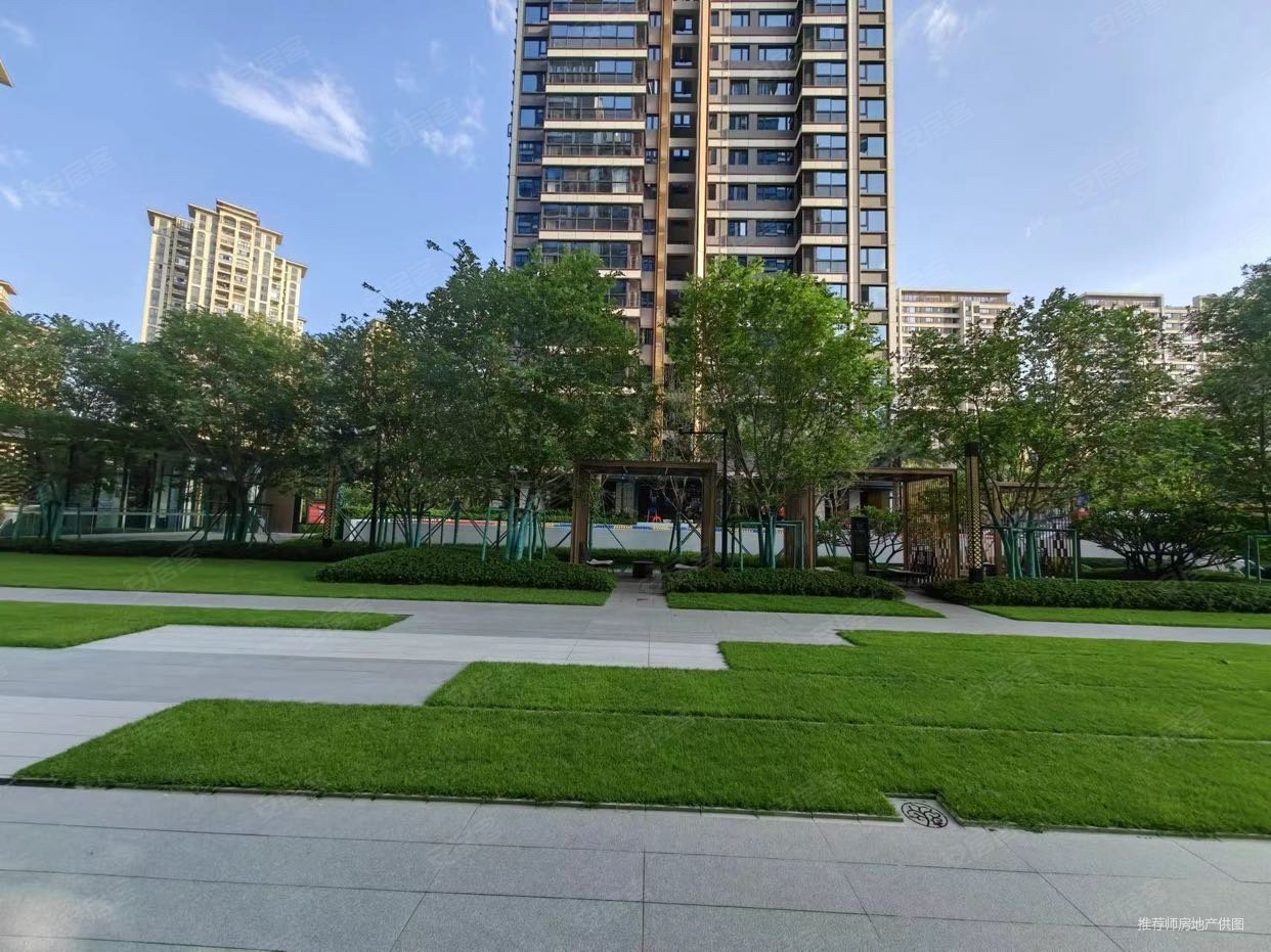 仁恒海棠公园  |永万路4室2厅2卫158平方米