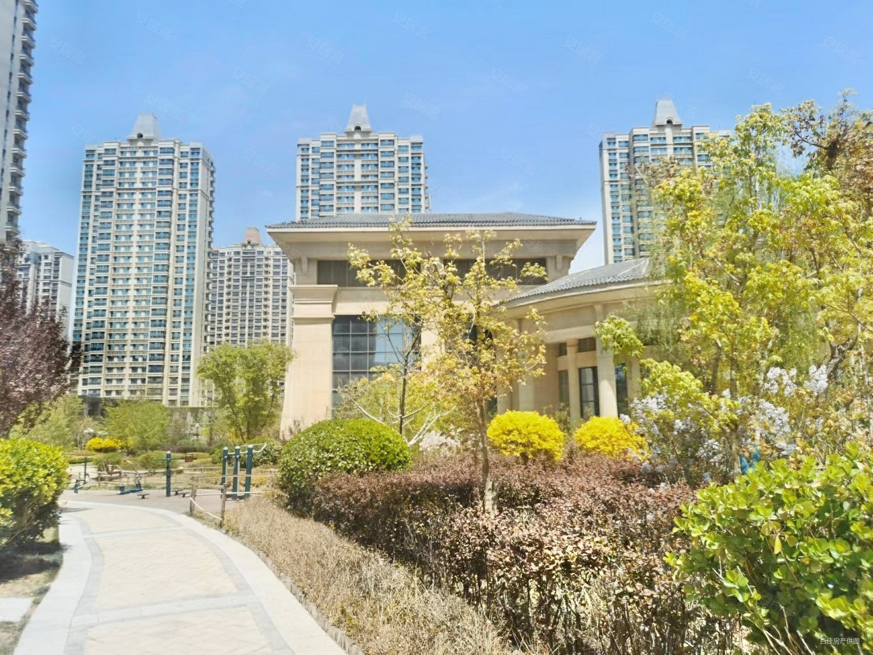 和平 恒大山水城96三室 房本证件齐全 能按揭贷款