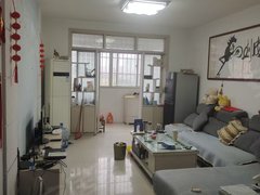 巨野巨野城区巨野市区栖凤苑步梯简单装修，家具家电齐全，拎包入住。出租房源真实图片