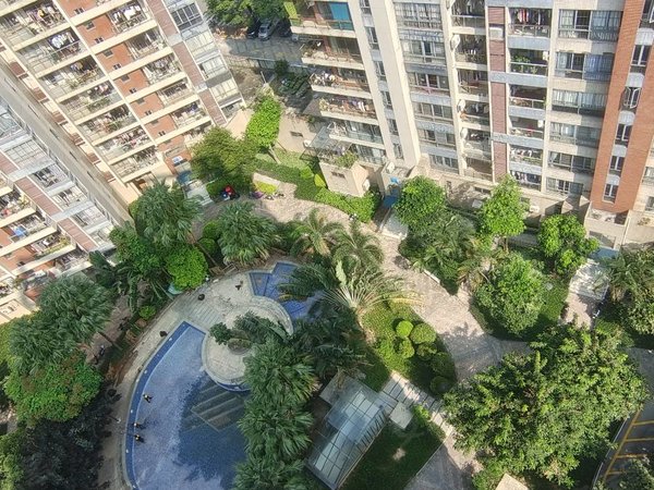 东莞南城南城车站丰盛名苑南城车站旁 丰盛名苑高层精装两房 家电齐全