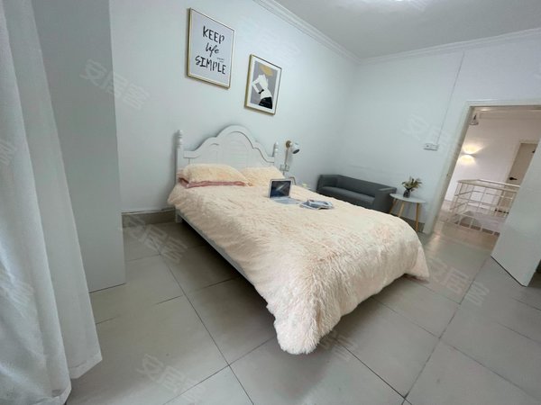 南宁西乡塘华强友爱村十队南北通透 押一付一 拎包入住出租房源真实