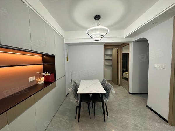 乌山西路 三坊七巷 金沙汇 华润乌山府 豪装三房,鼓楼租房-福州58安居