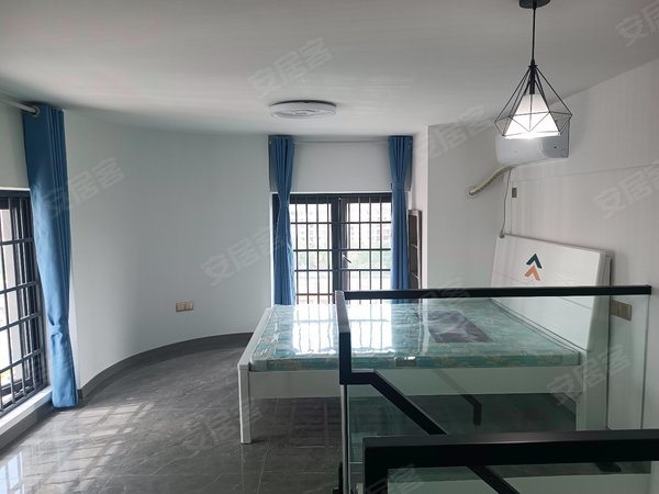 重庆江津滨江新城金科滨江中心(商住楼)新城核心位置 复式公寓 全新精