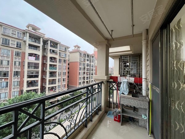 【多图】昊龙花园北区,桥南租房,昊龙花园北区大三房两厅两卫两阳台