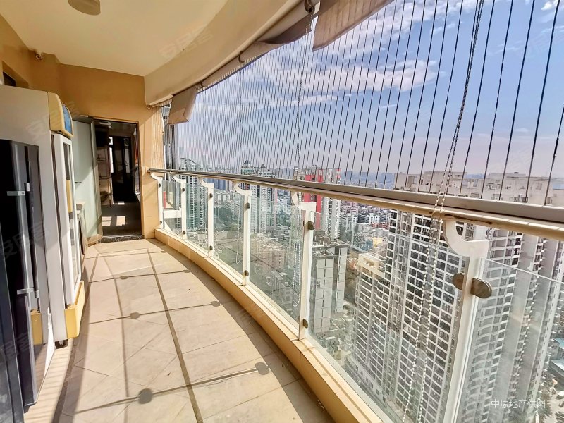 广州房产网>广州二手房>海珠二手房>滨江东二手房>中信君庭>800_600