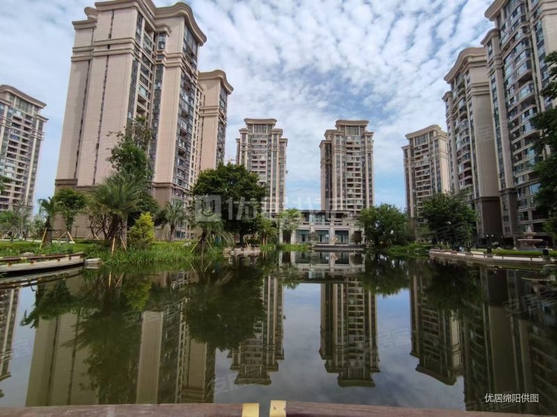 恒大翡翠湾房东诚心出售户型方正
