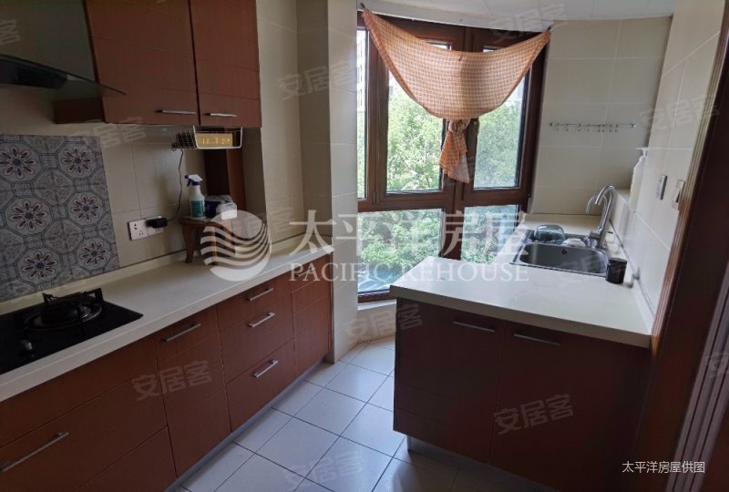 城市经典高迪 中间楼层 出行方便 精装修 近地铁 超低密度,城市经典高