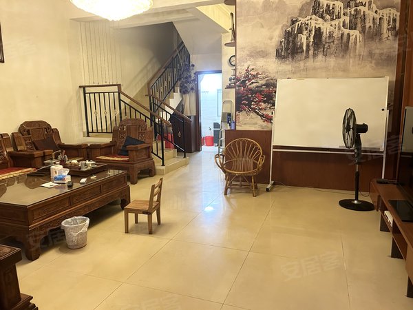 韶关武江新城区碧桂园太阳城(别墅)碧桂园太 阳城南向别墅 拎包入住 保养新可办工住家 出租出租房源真实图片