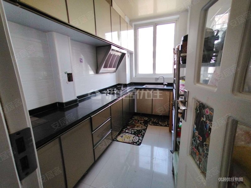 市中心精装3室婚房少住送底屋下楼买菜香格丽苑