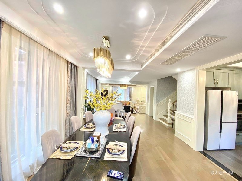 急售 红墅湾大边户别墅 豪华装修 后靠沙湾公园