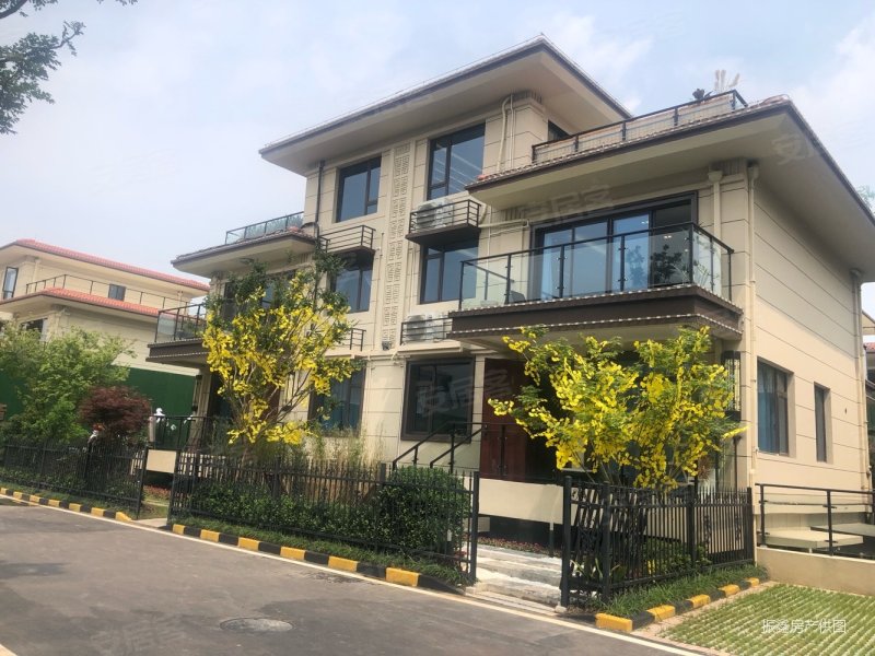 抄底!南京老山边临近皇庆湖科技小镇碧桂园翡丽庄园立减十万优惠