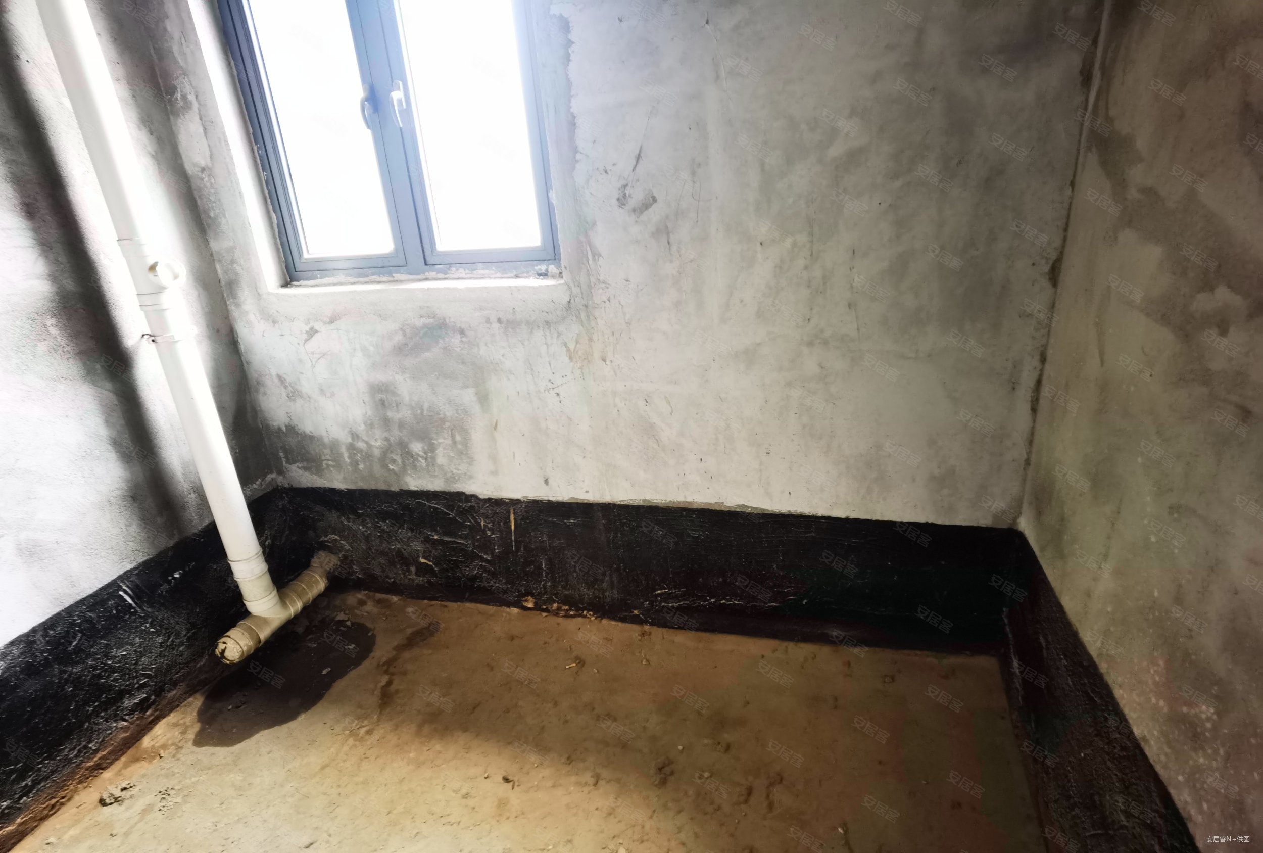 恒大龙城(别墅)4室2厅3卫188㎡南北215万