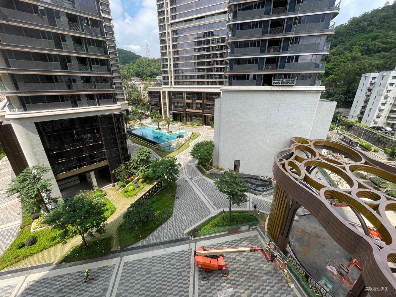 东海富汇豪庭 次新小区朝向好高品质车位充足爱车也有安全屋,东海富汇