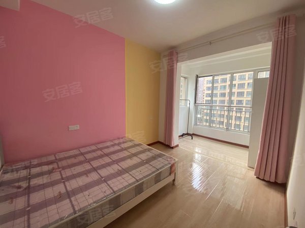 沂南滨河阳光(兰山)滨河阳光b区,精装卧室带阳台 有暖气出租房源真实