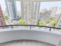 上海徐汇建国西路三个外阳台 喜欢多阳台的看过来 嘉善路地铁口 建国路嘉善路出租房源真实图片