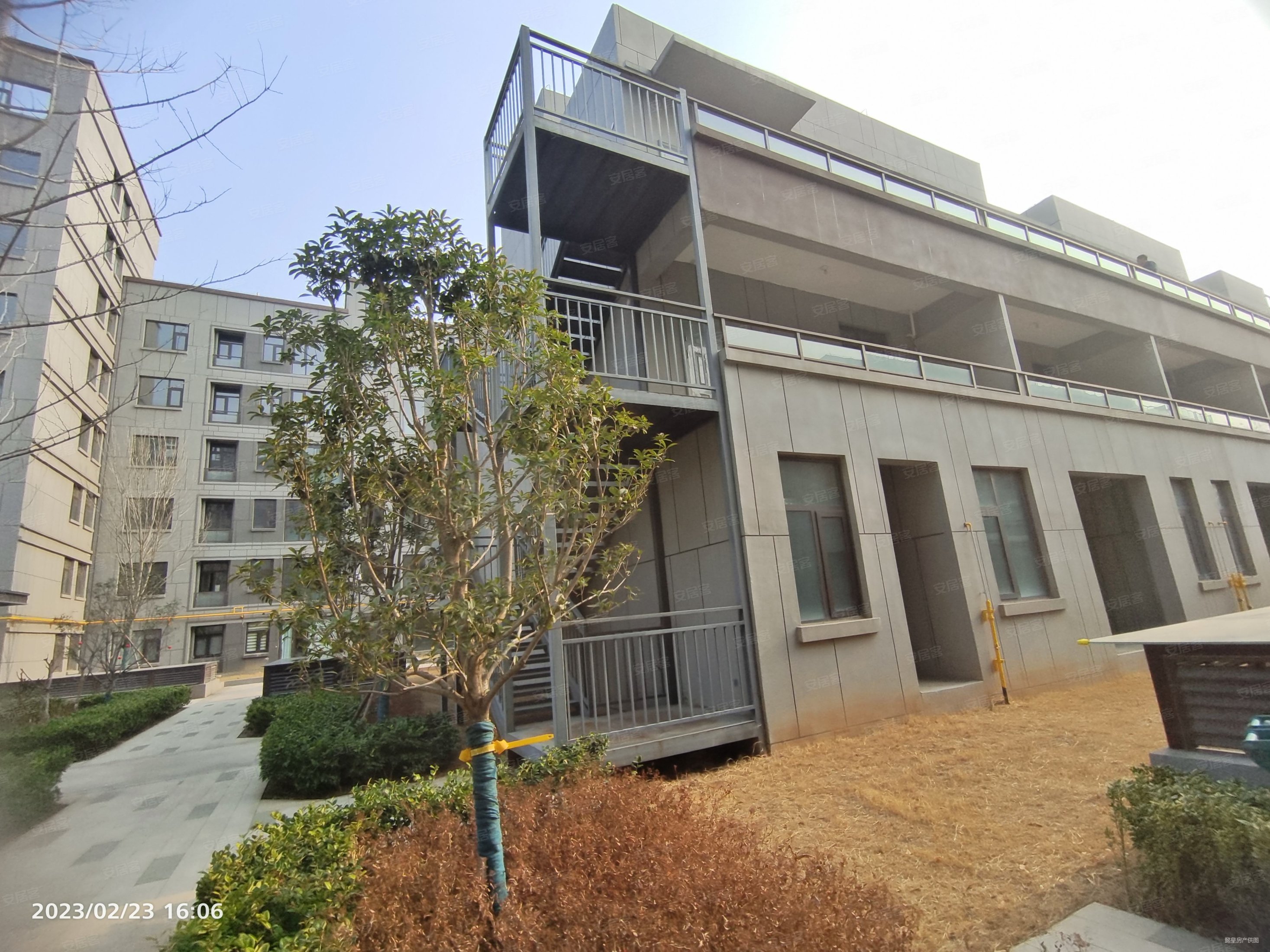 别墅云栖谷丨新区丨超大花园丨三层丨急售可谈丨随时看房