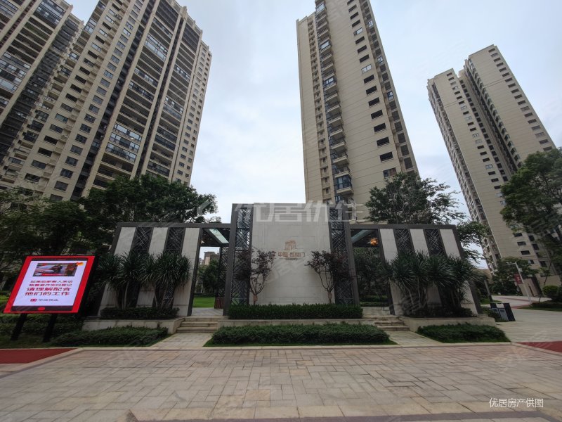 汕头房产网>汕头二手房>龙湖二手房>东海岸二手房>中海凯旋门>