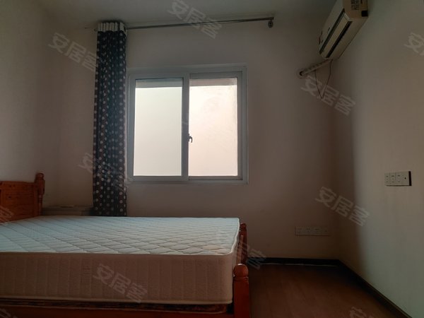 【多图】城南未来(二期),龙洲湾租房,新出(价格美丽)轻轨精装两房