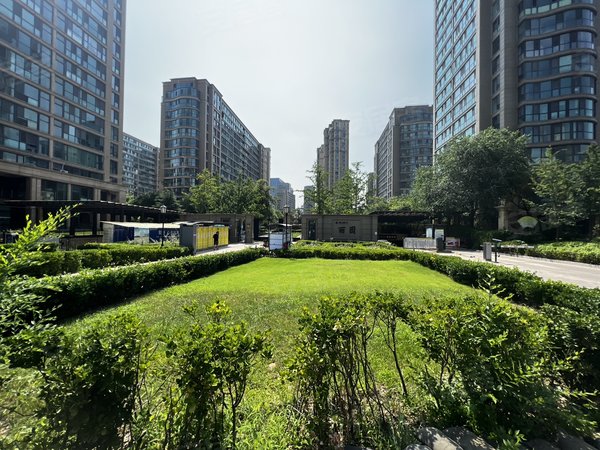 青岛胶州三里河龙湖天钜临近瑞华中学,龙湖天街,无中介,有保洁定期