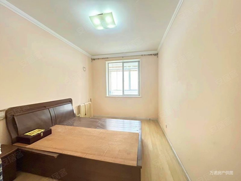 畅春园三楼南北通透两室70产权