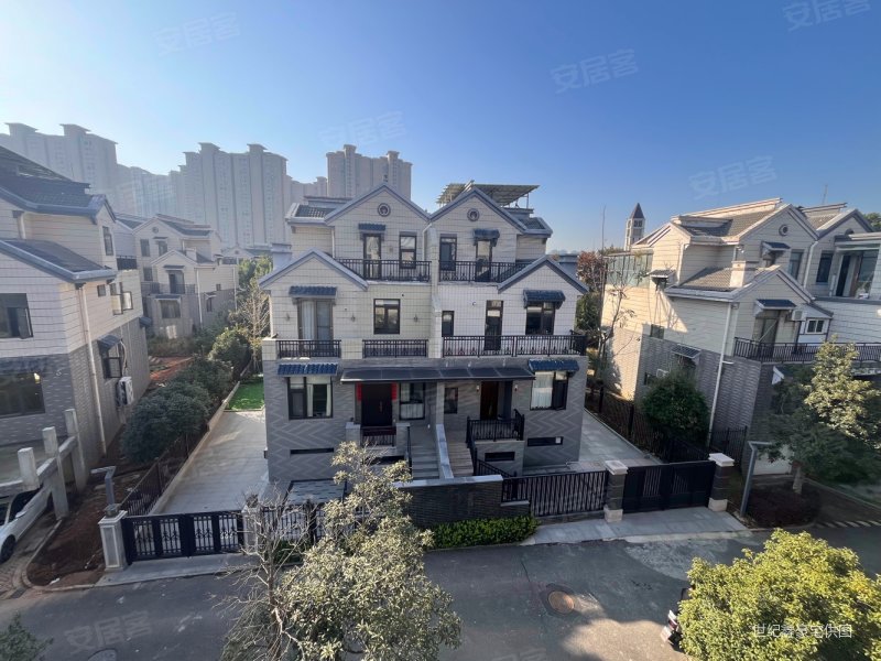 恒达盘龙湾竹苑