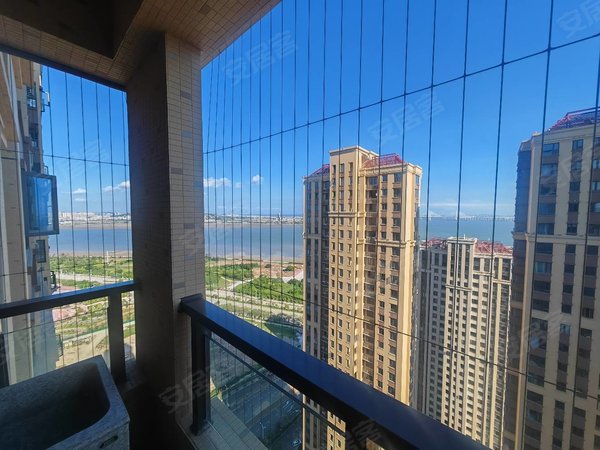 泉州丰泽东海湾上实海上海领海苑海景房出租!