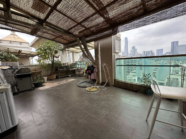 广州海珠广州塔珠江帝景苑顶层复式5房,双主套,带平台花园,望江望广州