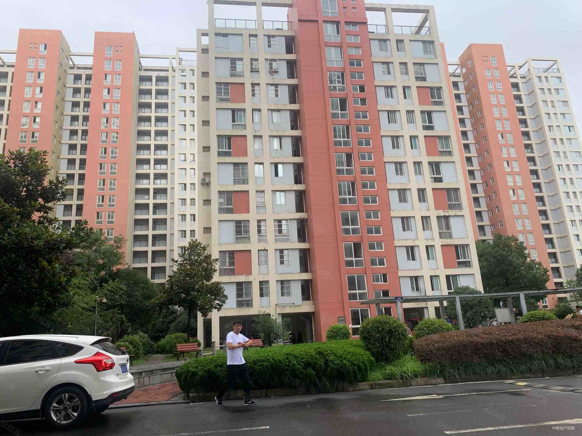 青年城1号2室1厅1卫64.32㎡南北165万