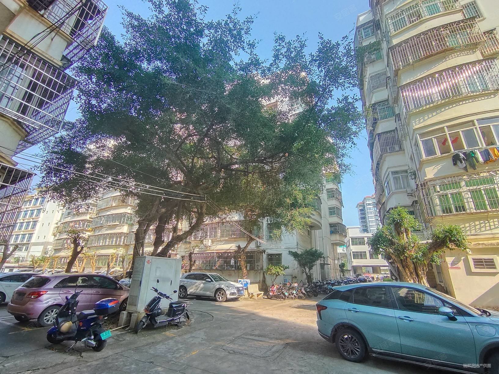 海口市秀英区永万路天伦誉海湾维多利亚金楚小区精装三房两厅