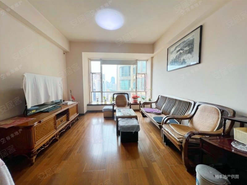 改善住宅 保养好,东湖御苑二手房,745万,3室2厅,2卫,125平米-广州安居